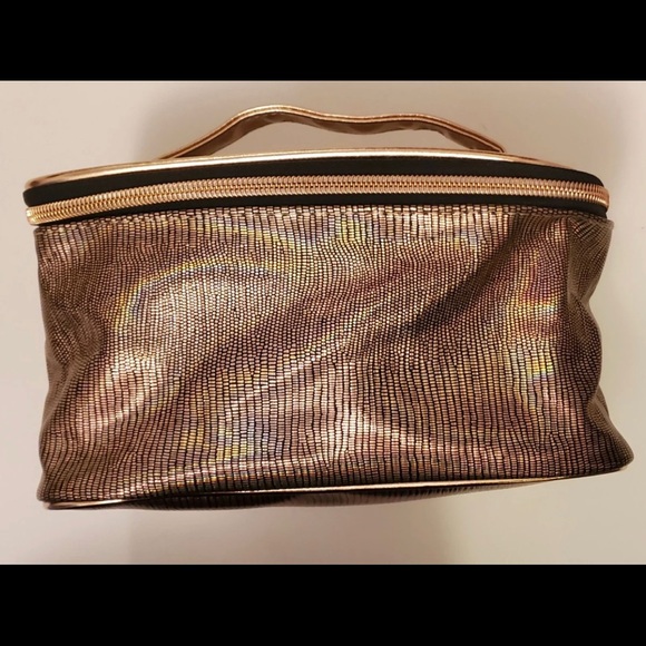 Cosmetic Traincase - Picture 2 of 7